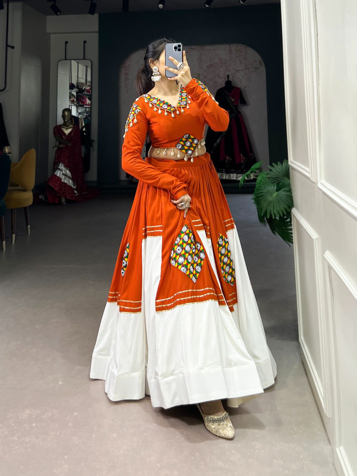 Women's Designer Trending Navaratri Cotton Plain & Gamthi Patch Lehenga Choli