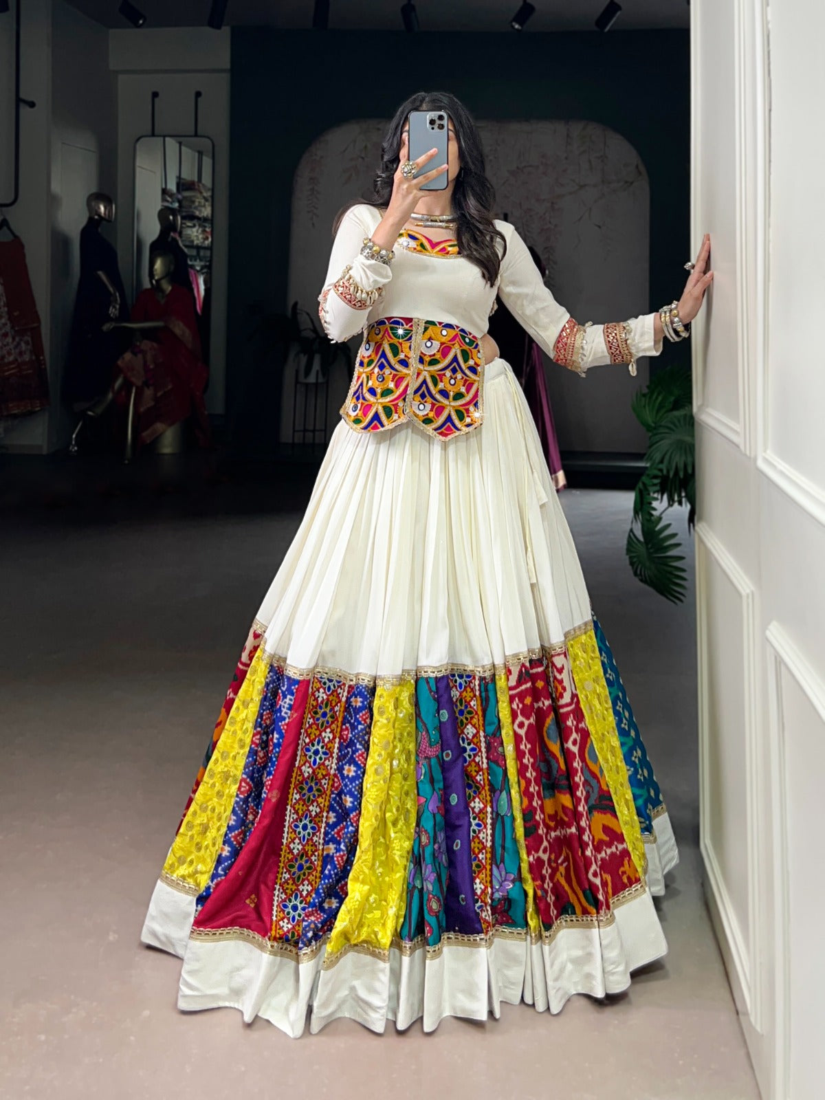 Multicolor beauty with a touch of tradition – designed for Garba moves