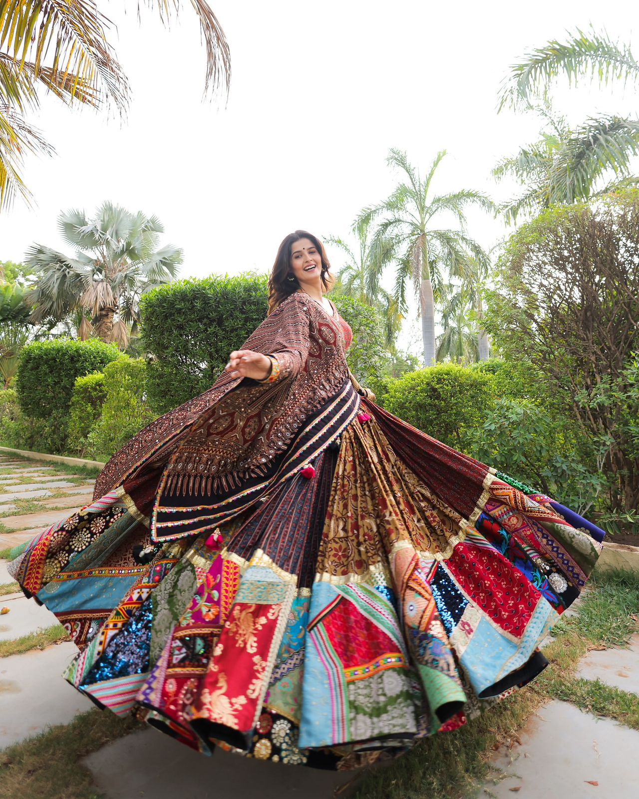 Presenting new trending navratri special chaniya choli in 6-mtr flair