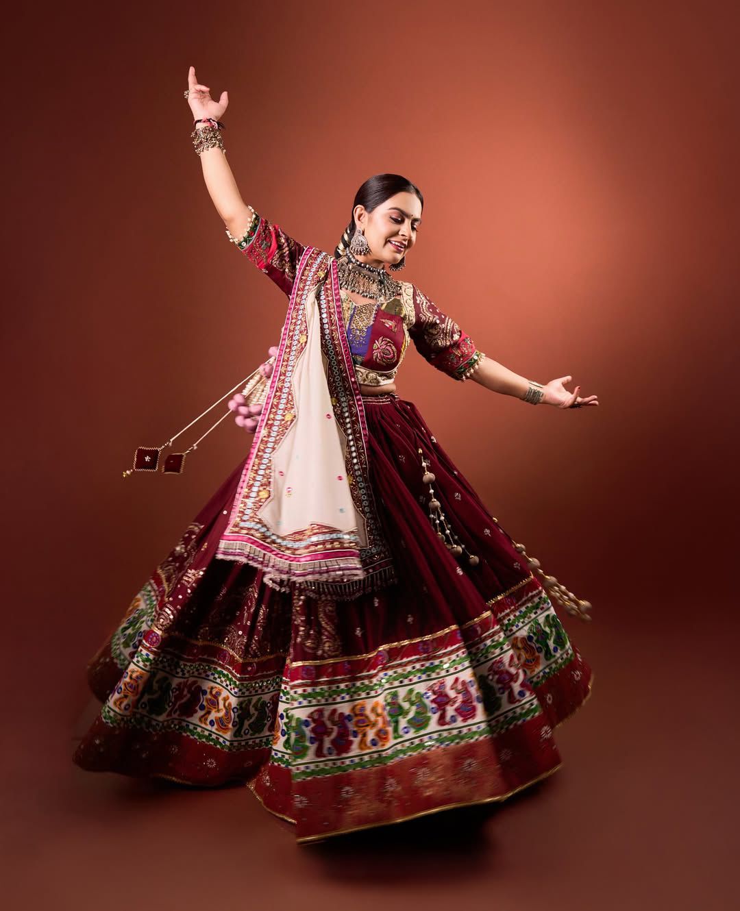 Presenting new trending Navratri special chaniya choli