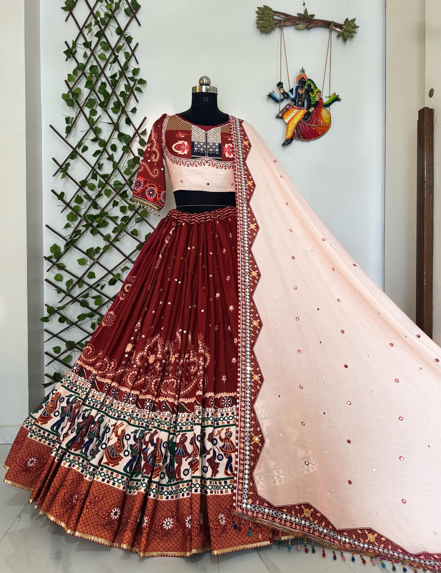 Presenting new trending Navratri special chaniya choli