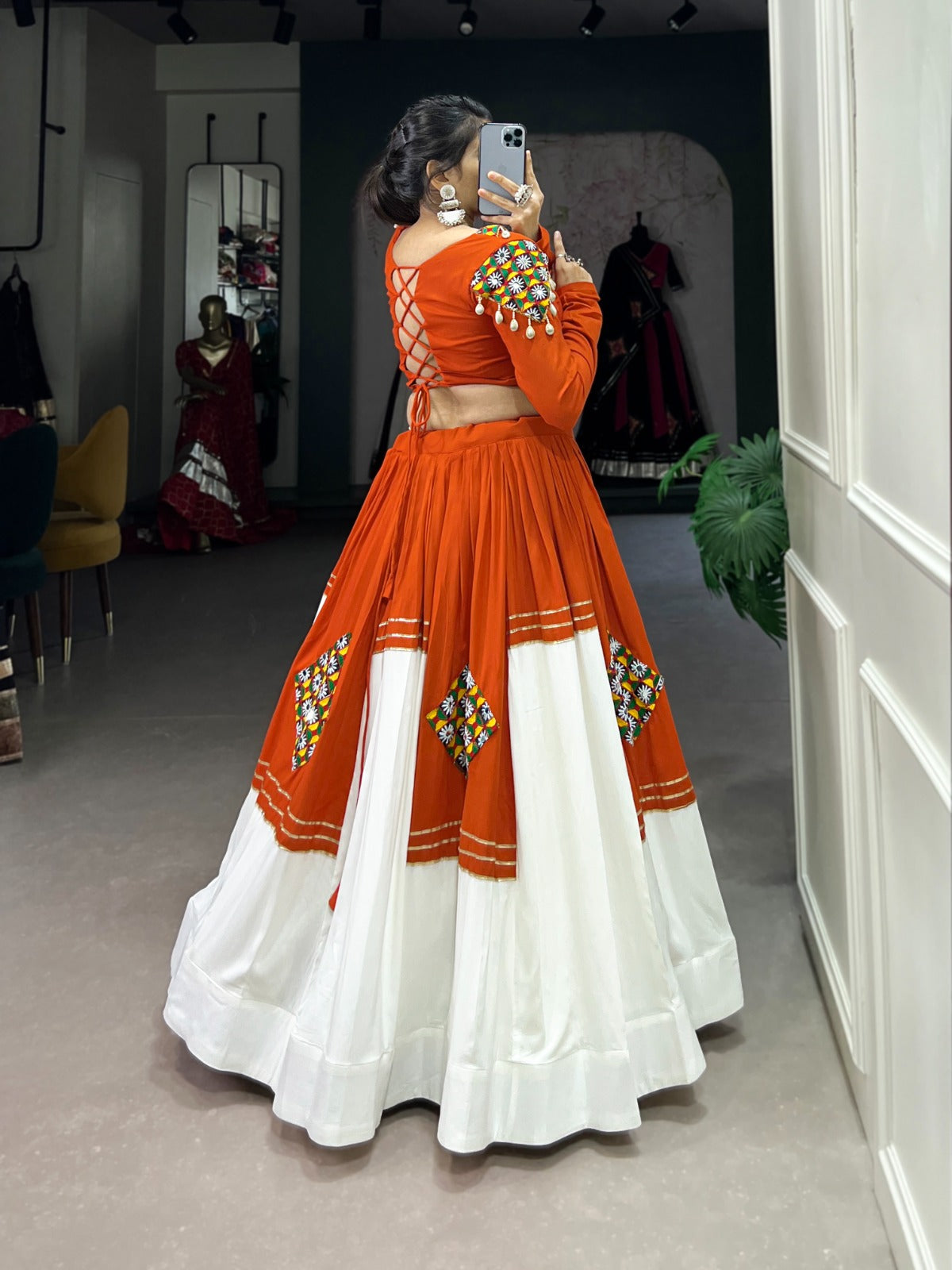Women's Designer Trending Navaratri Cotton Plain & Gamthi Patch Lehenga Choli