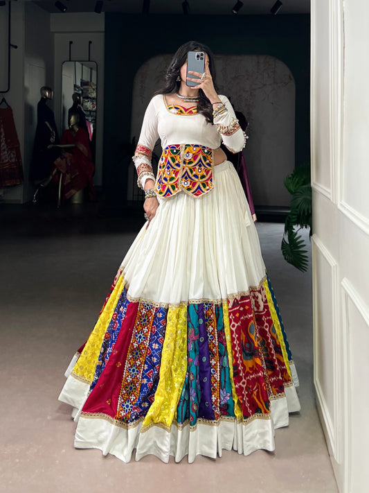 Multicolor beauty with a touch of tradition – designed for Garba moves