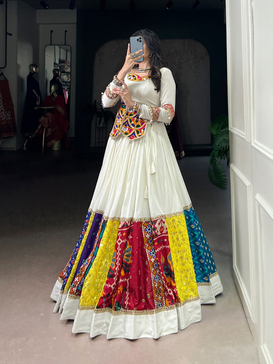 Multicolor beauty with a touch of tradition – designed for Garba moves