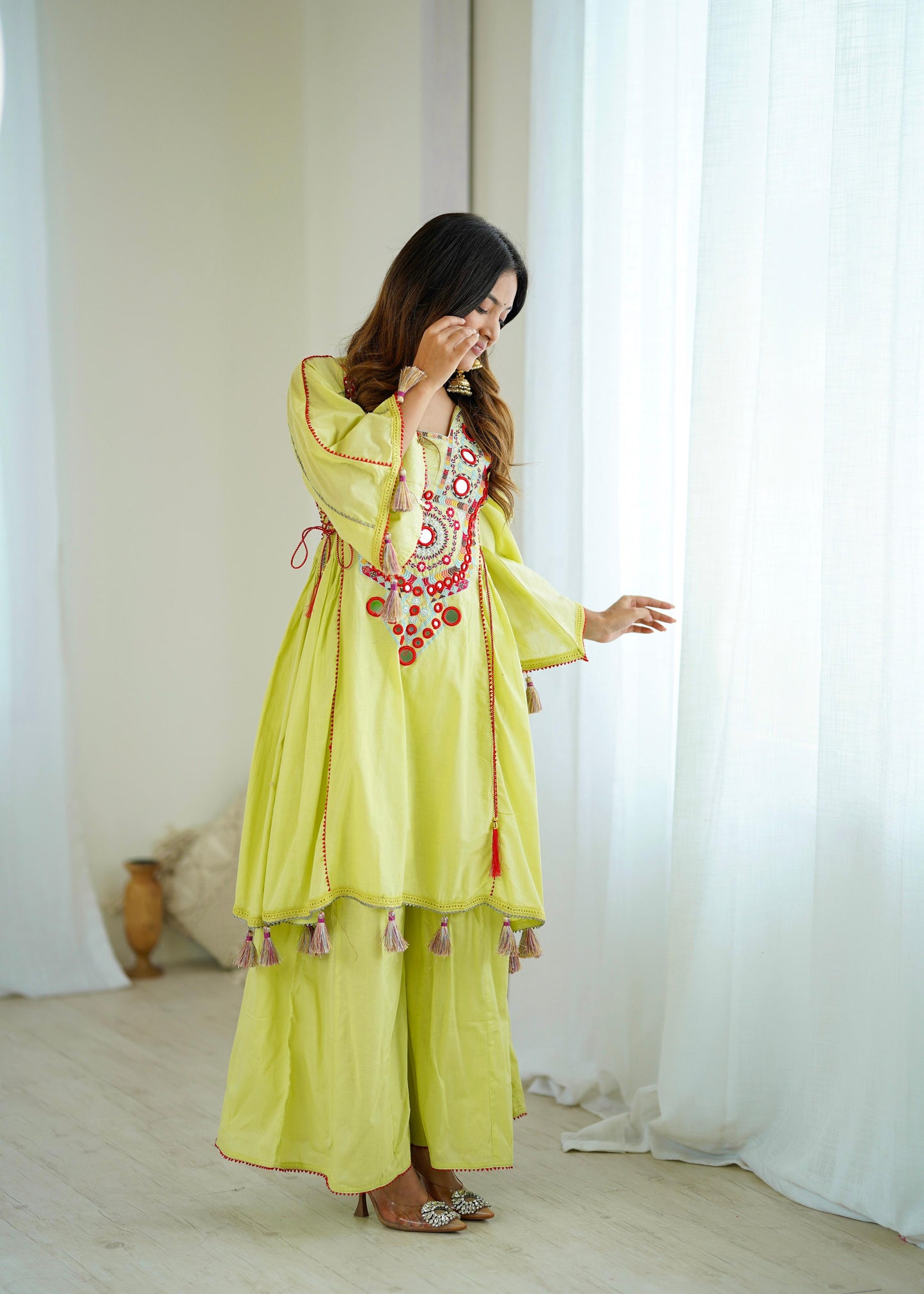 Premium Quality Ready To Wear Showroom Finished Product❣