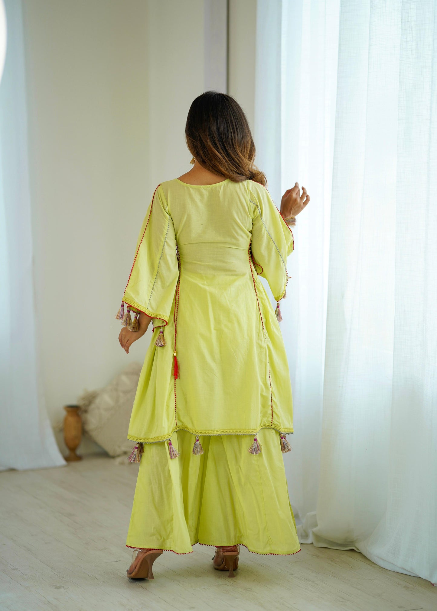 Premium Quality Ready To Wear Showroom Finished Product❣