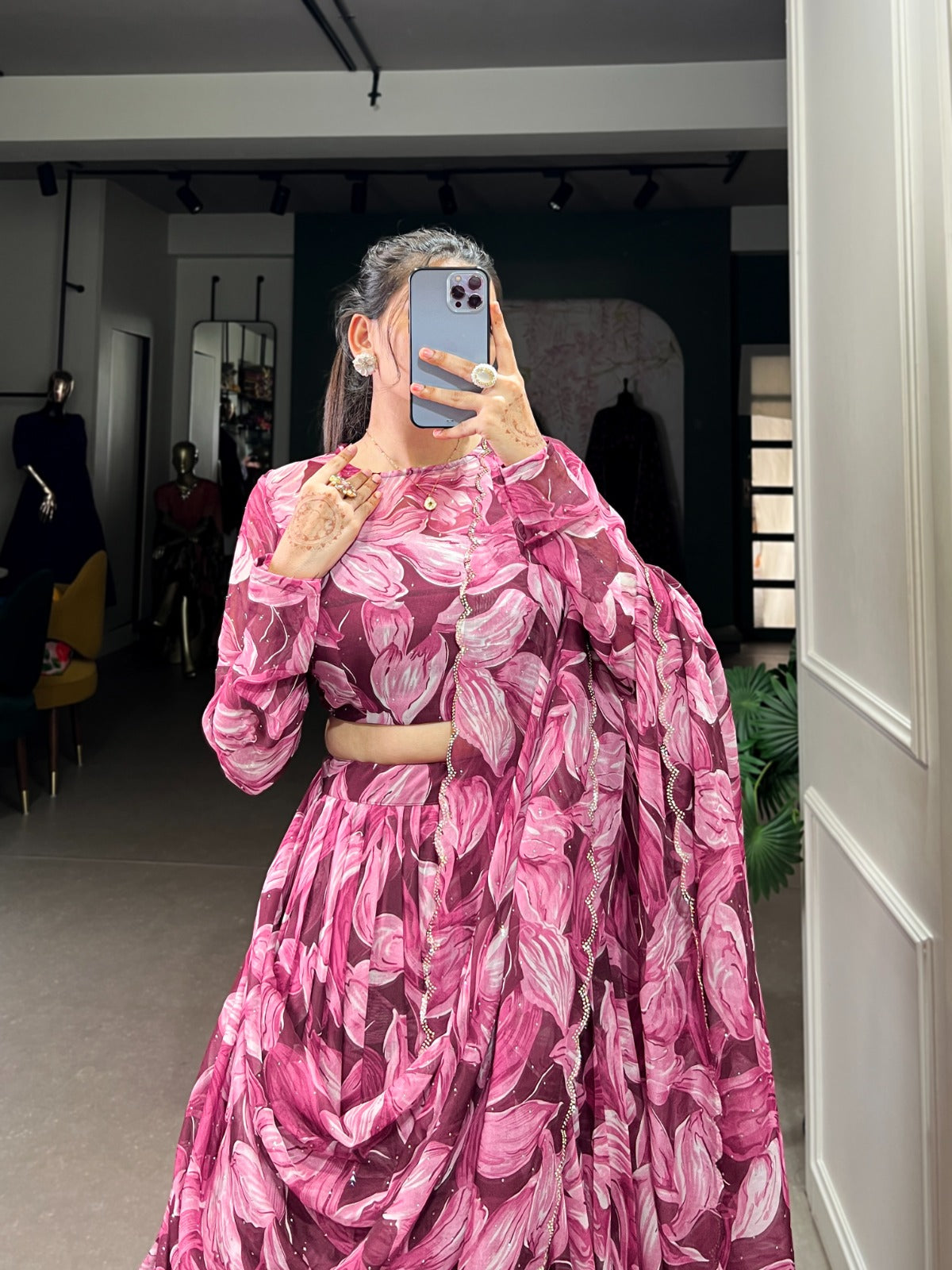 Glamorous, graceful, and glowing—Tabby silk with hotfix