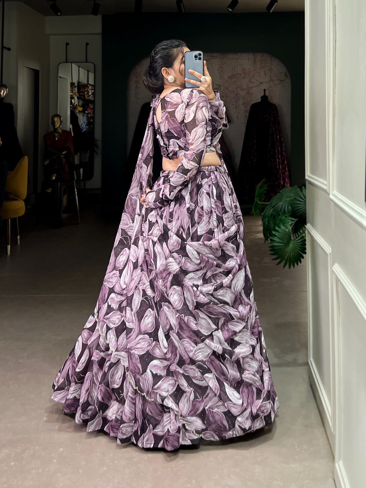 Glamorous, graceful, and glowing—Tabby silk with hotfix