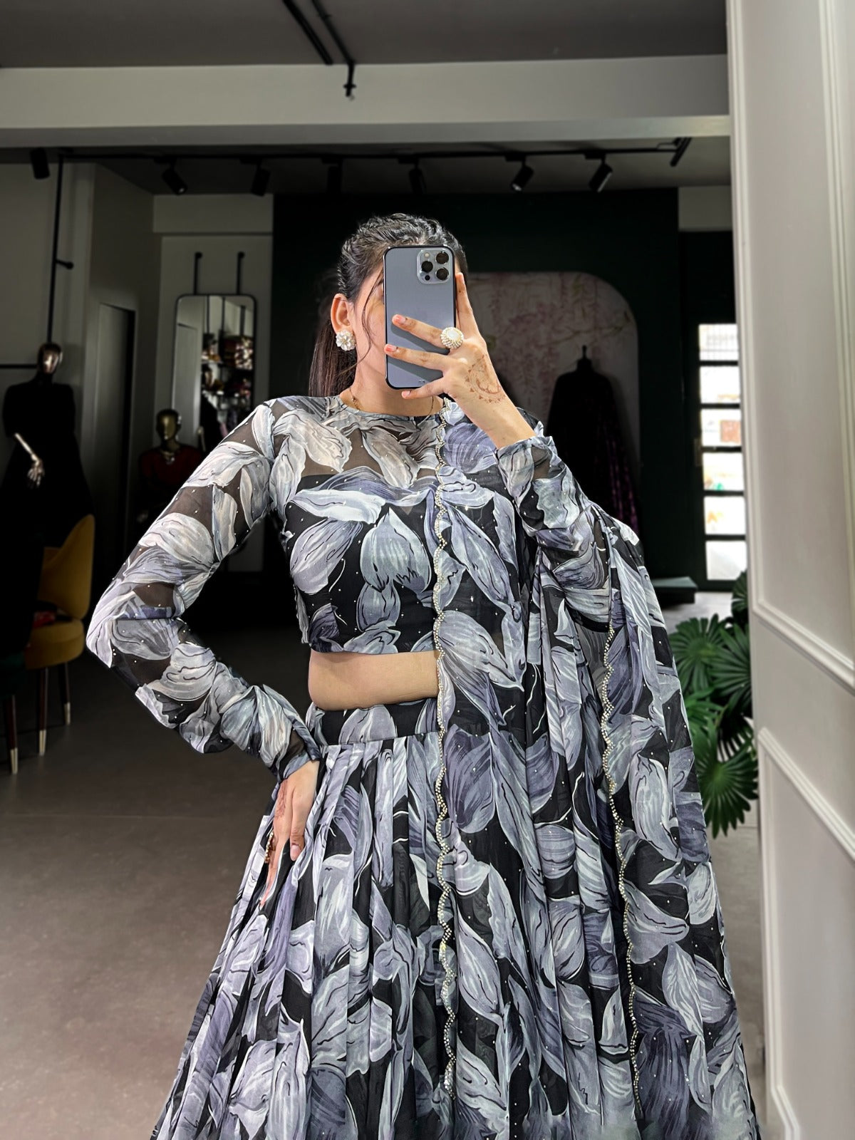Glamorous, graceful, and glowing—Tabby silk with hotfix