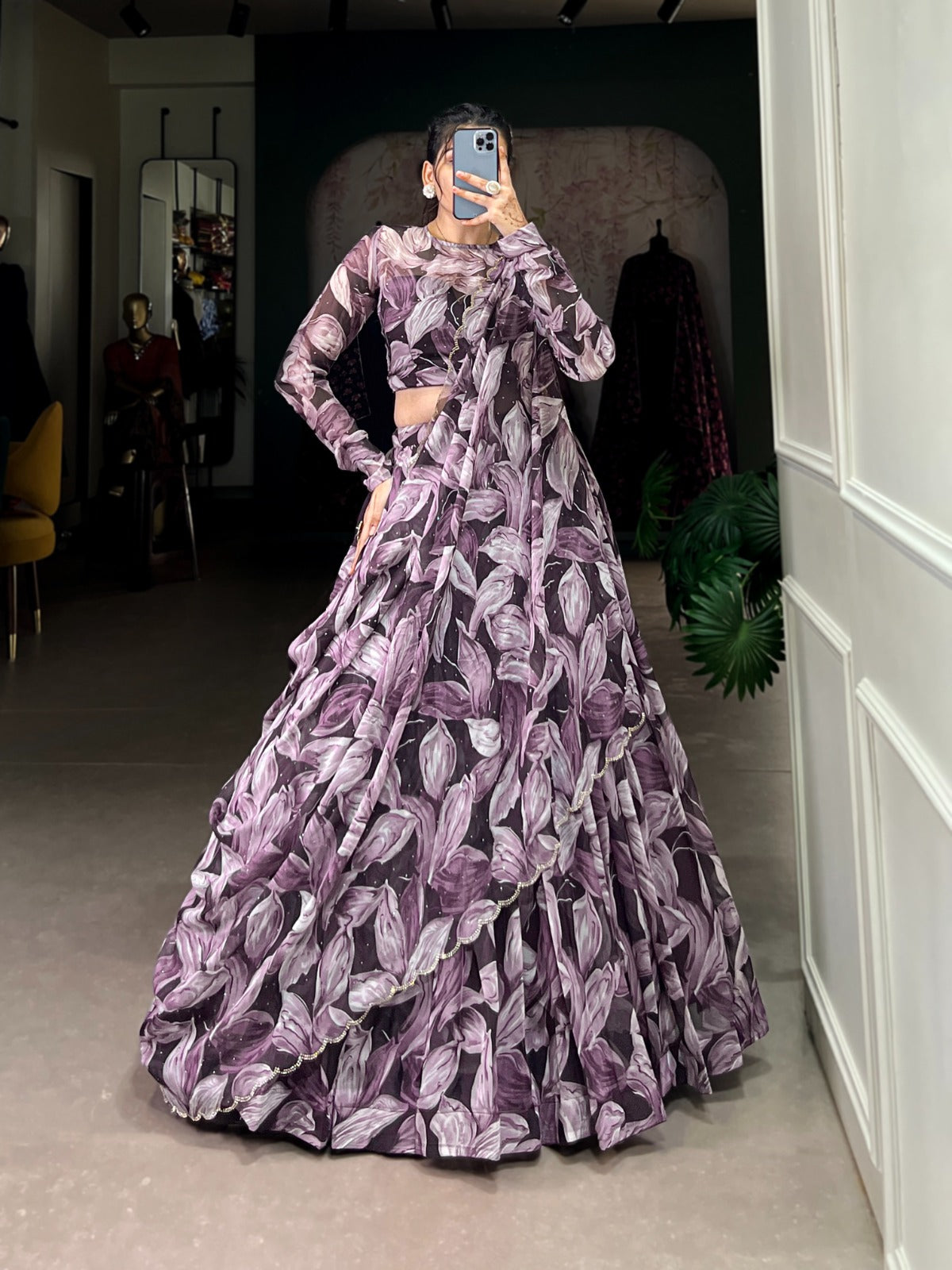 Glamorous, graceful, and glowing—Tabby silk with hotfix